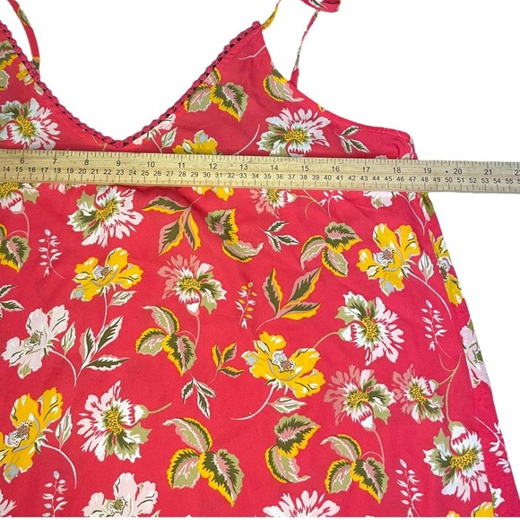 Loft Red Tropical Floral Pom Pom Tank Size M - Picture 6 of 7